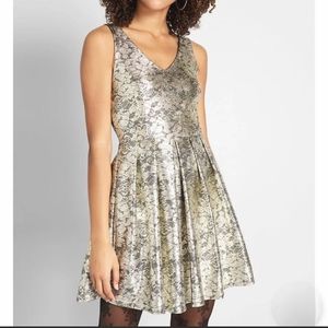 NWOT Modcloth Golden Girl Fit and Flare Dress